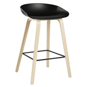 About a stool AAS 32 Bar stool - H 65 cm - Plastic & wood legs by Hay Black/Natural wood