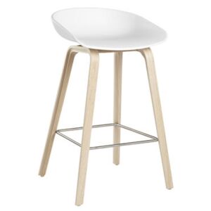 About a stool AAS 32 Bar stool - H 65 cm - Plastic & wood legs by Hay White/Natural wood