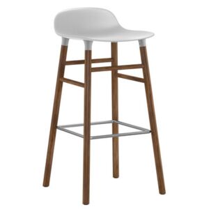Form Bar stool - H 75 cm / Walnut leg by Normann Copenhagen White/Natural wood