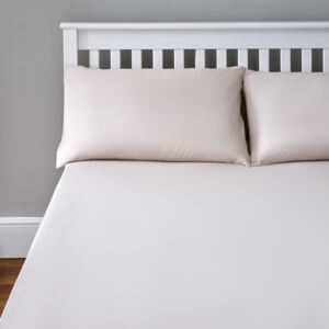The Willow Manor Easy Care Percale Single Fitted Sheet - White