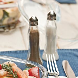 2-piece set of condiment containers: salt and pepper